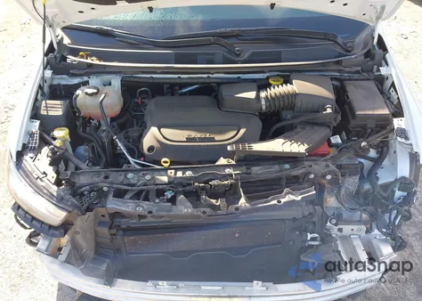 2022 Chrysler Pacifica Touring z USA, uszkodzony, nr VIN 2C4RC1FG0NR123464